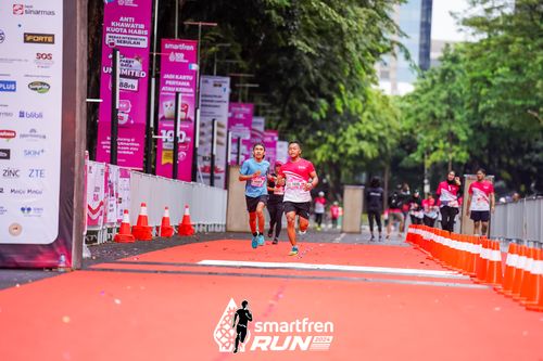 Race photo from Smartfren Run 2024