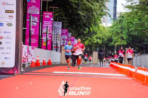 Race photo from Smartfren Run 2024