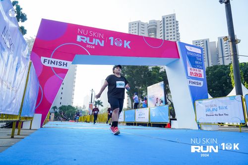 Race photo from Nu Skin Run 10K