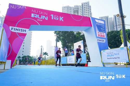 Race photo from Nu Skin Run 10K