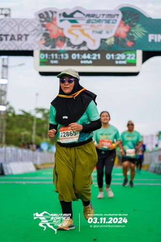 Race photo from Arutmin Borneo Run 2024