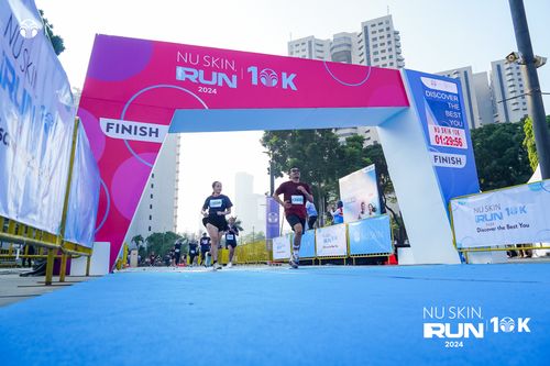 Race photo from Nu Skin Run 10K