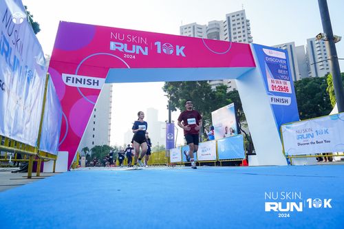 Race photo from Nu Skin Run 10K