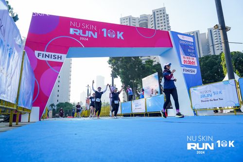 Race photo from Nu Skin Run 10K