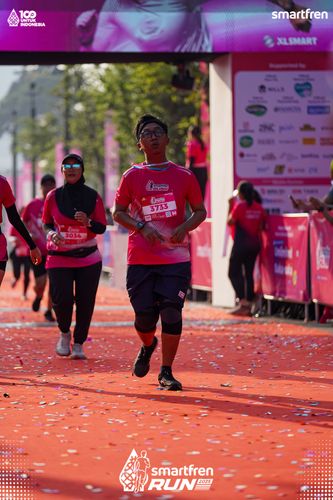 Race photo from Smartfren Run 2025 