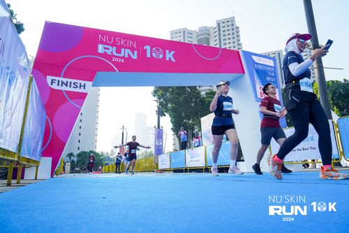 Race photo from Nu Skin Run 10K