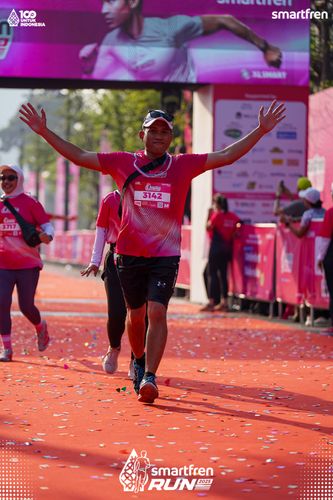 Race photo from Smartfren Run 2025 