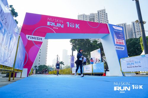 Race photo from Nu Skin Run 10K