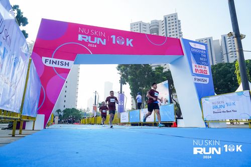 Race photo from Nu Skin Run 10K