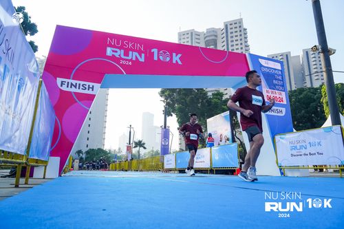 Race photo from Nu Skin Run 10K