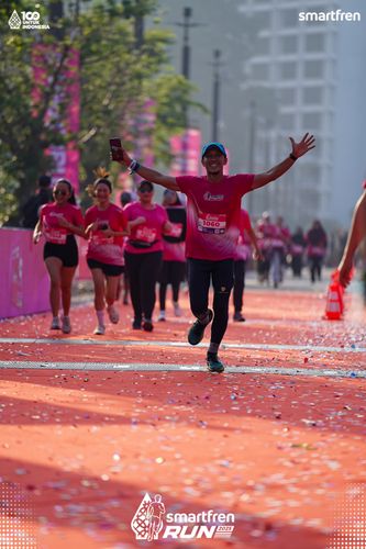 Race photo from Smartfren Run 2025 