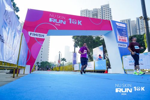 Race photo from Nu Skin Run 10K