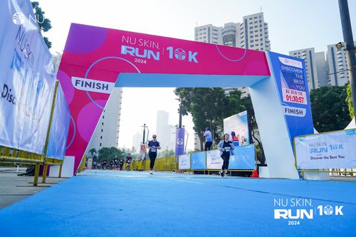 Race photo from Nu Skin Run 10K