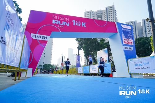 Race photo from Nu Skin Run 10K