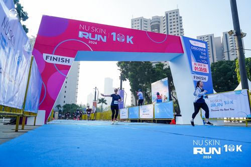 Race photo from Nu Skin Run 10K