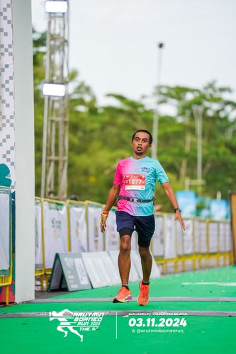 Race photo from Arutmin Borneo Run 2024