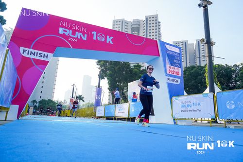 Race photo from Nu Skin Run 10K