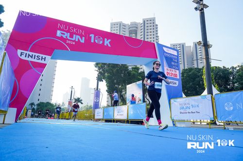 Race photo from Nu Skin Run 10K