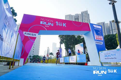 Race photo from Nu Skin Run 10K