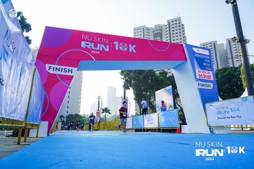 Race photo from Nu Skin Run 10K