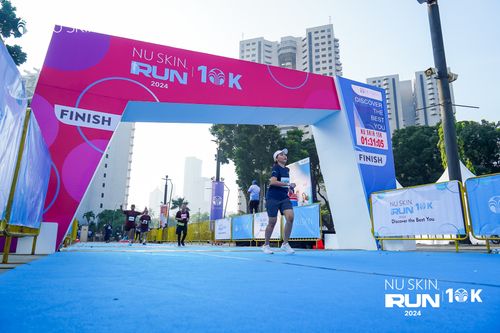 Race photo from Nu Skin Run 10K