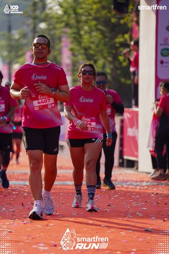 Race photo from Smartfren Run 2025 