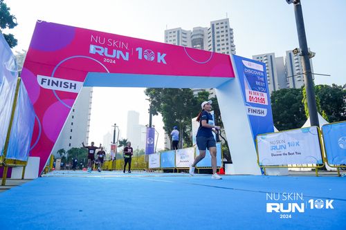 Race photo from Nu Skin Run 10K