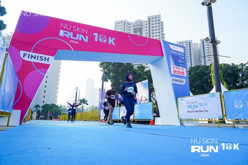 Race photo from Nu Skin Run 10K