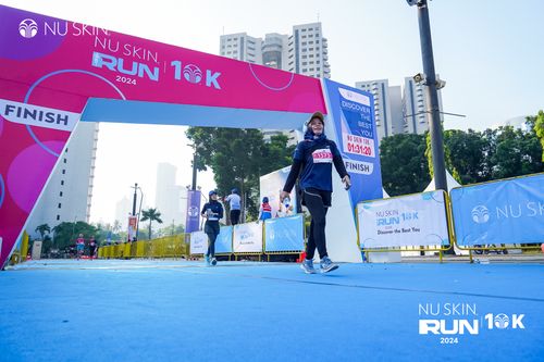 Race photo from Nu Skin Run 10K