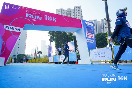 Race photo from Nu Skin Run 10K