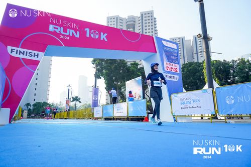 Race photo from Nu Skin Run 10K