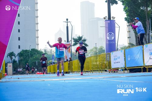 Race photo from Nu Skin Run 10K