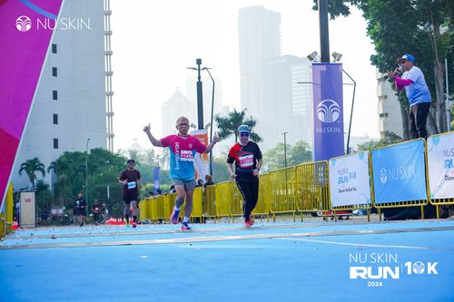 Race photo from Nu Skin Run 10K