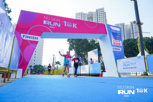 Race photo from Nu Skin Run 10K