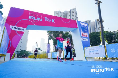 Race photo from Nu Skin Run 10K