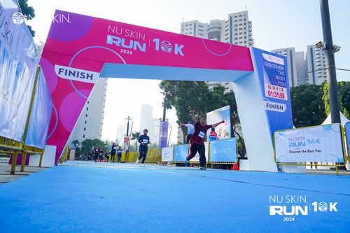 Race photo from Nu Skin Run 10K