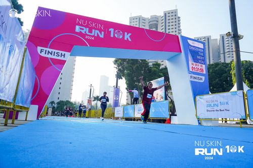 Race photo from Nu Skin Run 10K