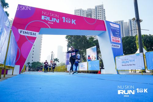Race photo from Nu Skin Run 10K