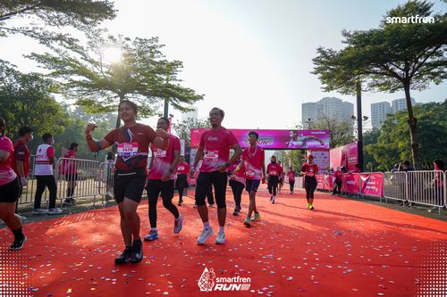Race photo from Smartfren Run 2025 