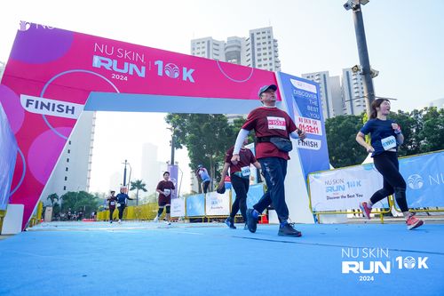 Race photo from Nu Skin Run 10K