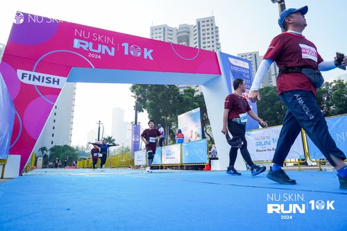 Race photo from Nu Skin Run 10K