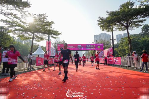 Race photo from Smartfren Run 2025 