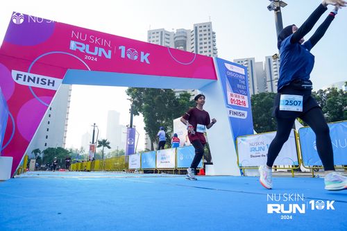 Race photo from Nu Skin Run 10K