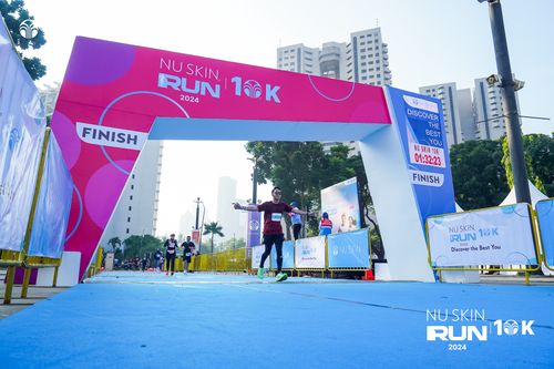 Race photo from Nu Skin Run 10K