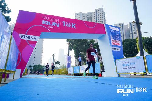 Race photo from Nu Skin Run 10K