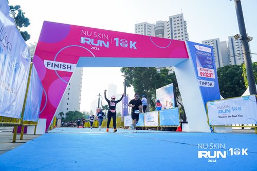 Race photo from Nu Skin Run 10K