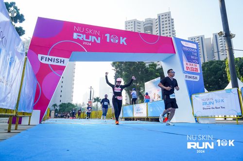 Race photo from Nu Skin Run 10K