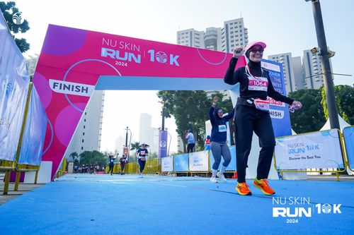 Race photo from Nu Skin Run 10K