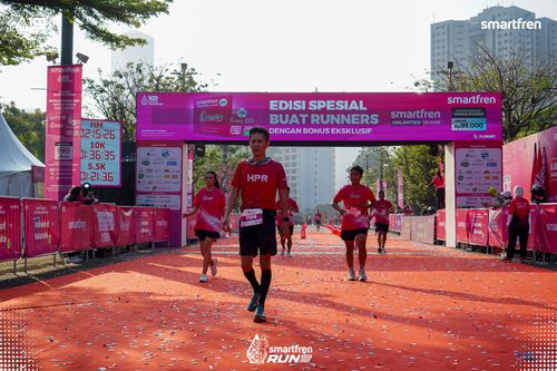 Race photo from Smartfren Run 2025 