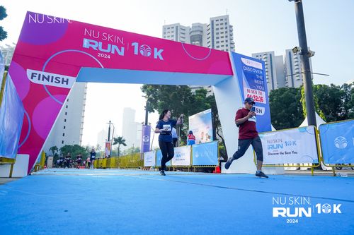 Race photo from Nu Skin Run 10K